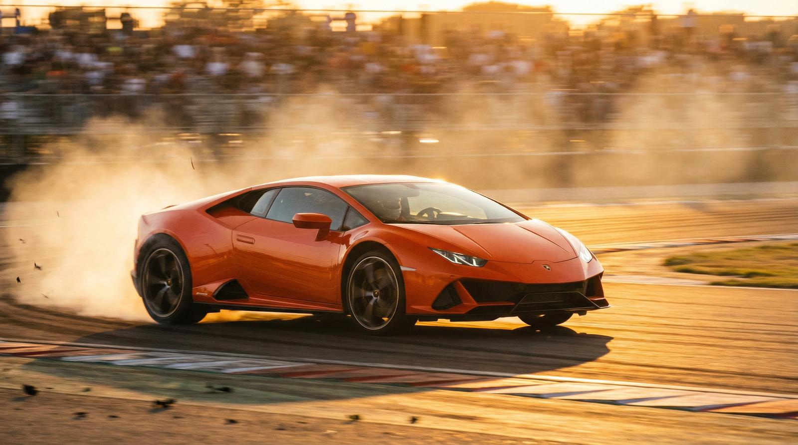 里番网跑车视频-兰博基尼赛道漂移